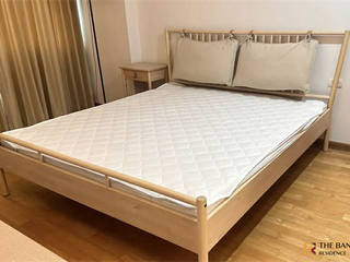 Продажа 2 спальни кондо в Пхра Кханонг, Бангкок