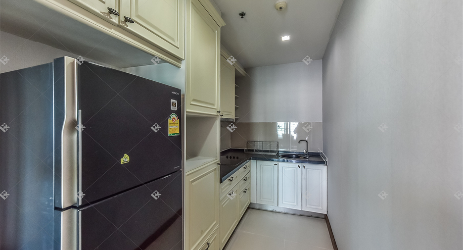 For sale 2 ベッドルーム condo in Sathon, Bangkok