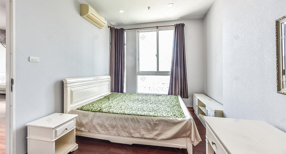 For sale 2 ベッドルーム condo in Sathon, Bangkok