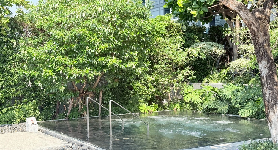 ขาย 2 ห้องนอน คอนโด ใน บางคอแหลม, กรุงเทพฯ