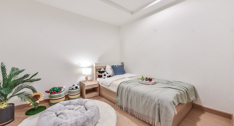 For sale 3 bedrooms condo in Yan Nawa, Bangkok