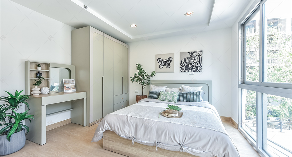 For sale 3 bedrooms condo in Yan Nawa, Bangkok