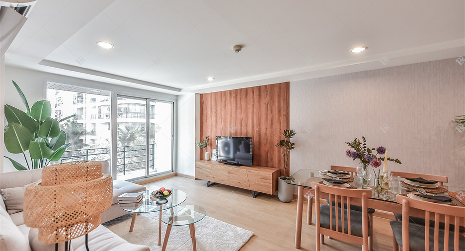 For sale 3 bedrooms condo in Yan Nawa, Bangkok
