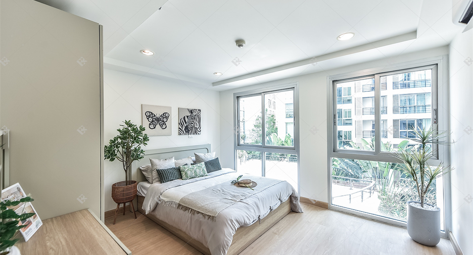 For sale 3 bedrooms condo in Yan Nawa, Bangkok