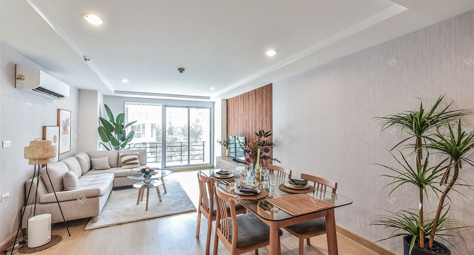 For sale 3 bedrooms condo in Yan Nawa, Bangkok