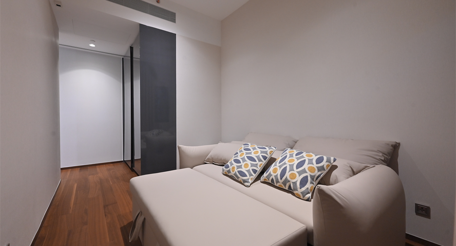 For sale 2 bedrooms condo in Khlong Toei, Bangkok