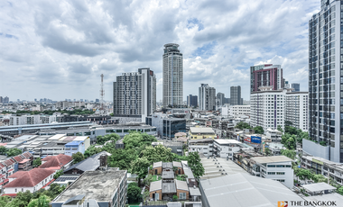 For sale 1 bed condo in Khlong Toei, Bangkok
