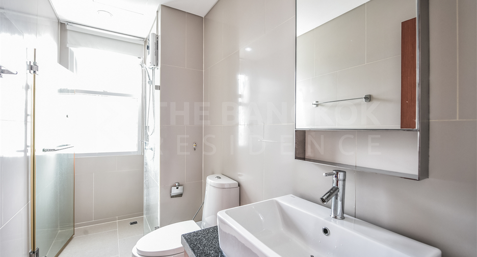 For sale 1 bed condo in Khlong San, Bangkok
