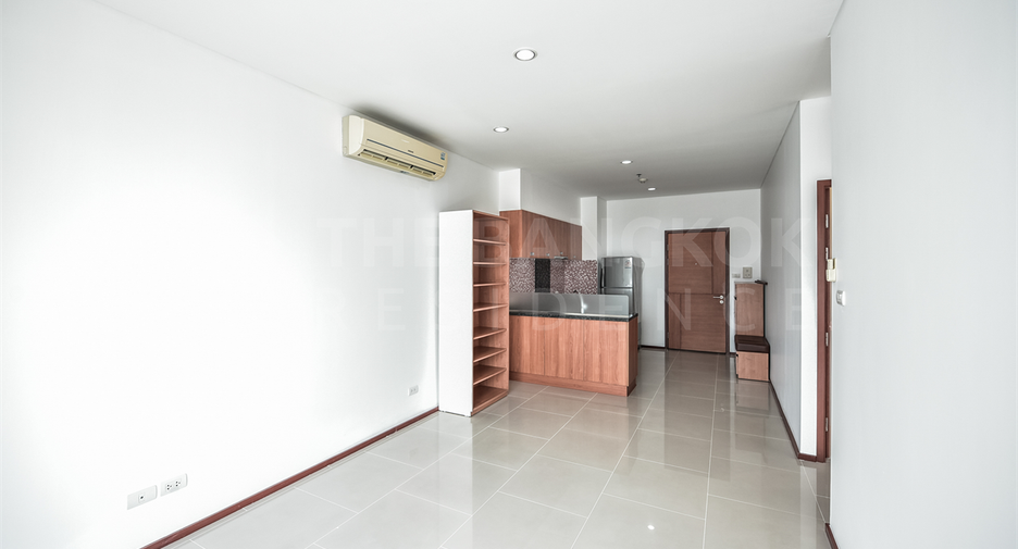 For sale 1 bed condo in Khlong San, Bangkok