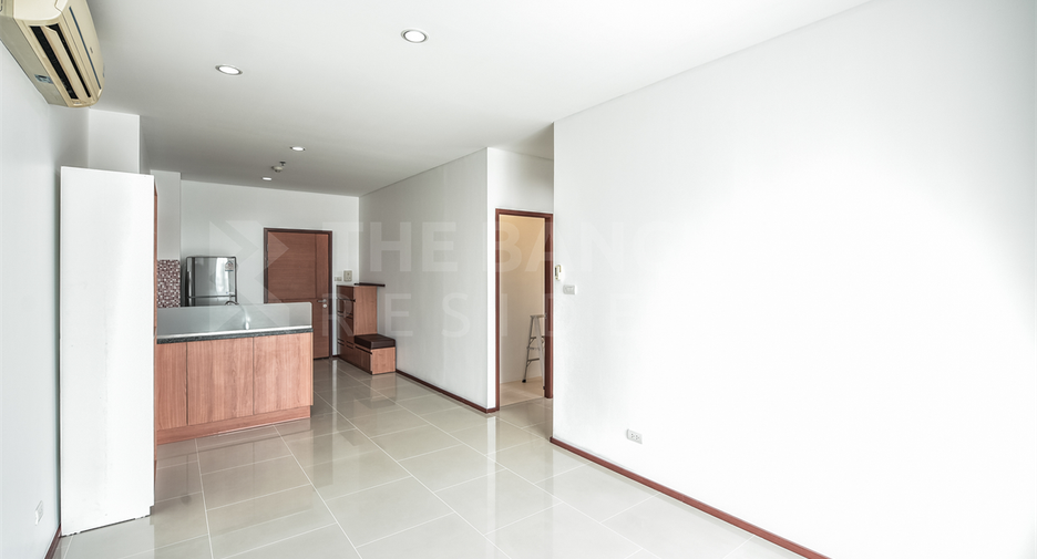 For sale 1 bed condo in Khlong San, Bangkok