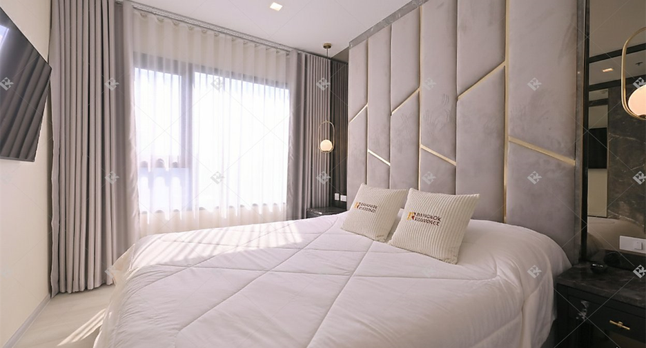 For sale 1 bed condo in Pathum Wan, Bangkok