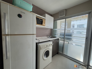For sale 2 ベッドルーム condo in Phra Khanong, Bangkok