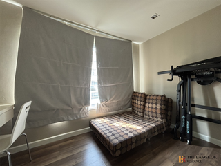 For sale 2 ベッドルーム condo in Phra Khanong, Bangkok