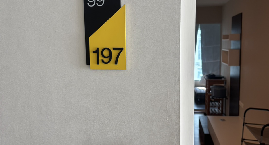 For sale 2 bedrooms condo in Phra Khanong, Bangkok