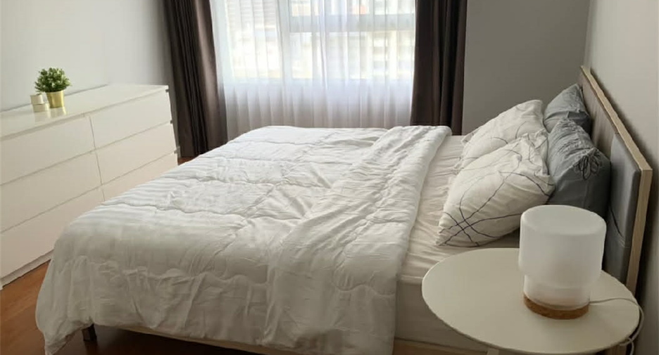 For sale 1 bed condo in Khlong Toei, Bangkok