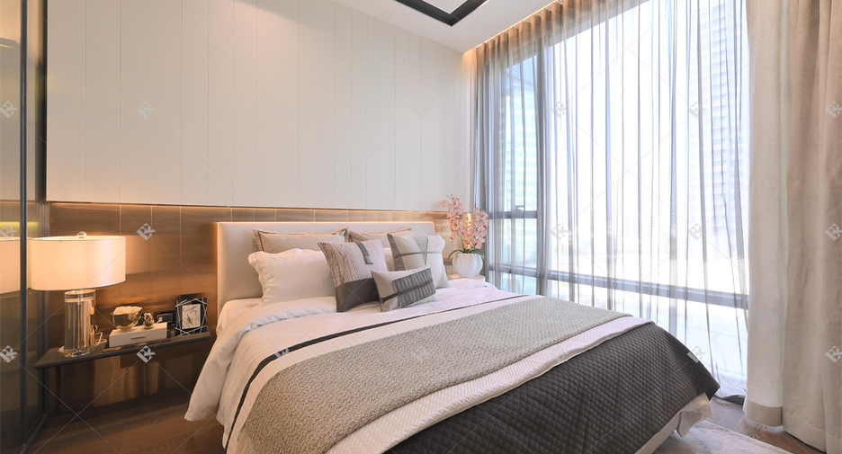 For sale 2 bedrooms condo in Watthana, Bangkok