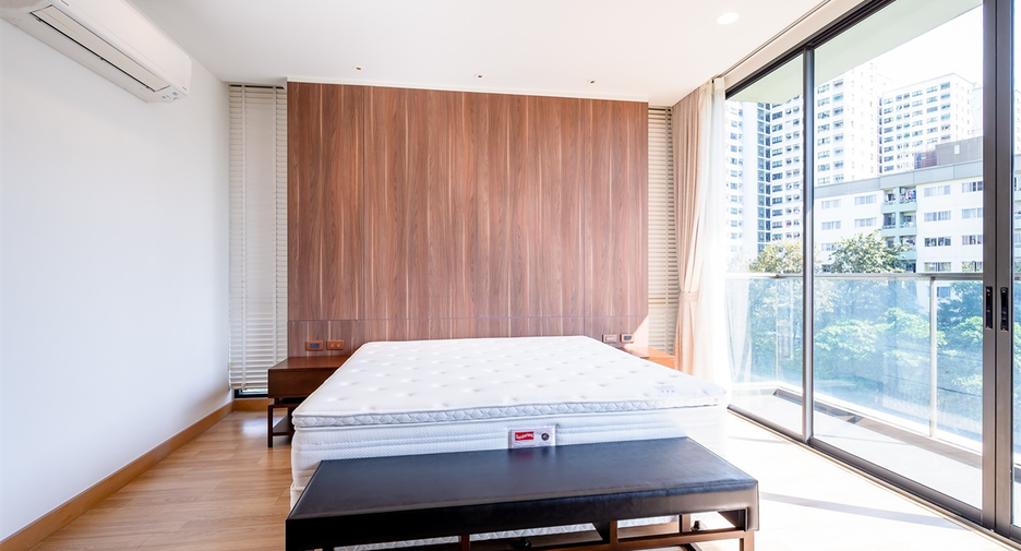 Condo en venta de 3 habitaciones en Suan Luang, Bangkok