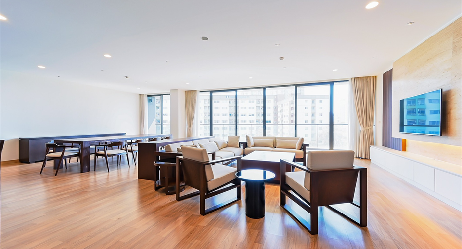 Condo en venta de 3 habitaciones en Suan Luang, Bangkok