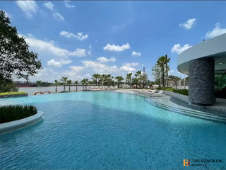 Condo en venta de 4 habitaciones en Yan Nawa, Bangkok