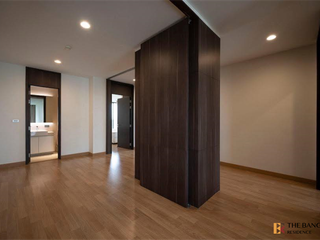 Condo en venta de 3 habitaciones en Suan Luang, Bangkok