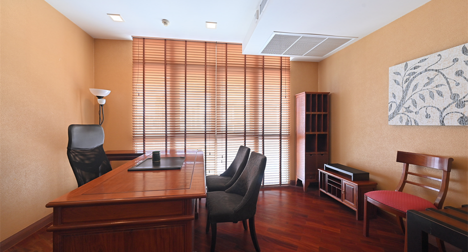 À vendre 3 chambres condo à Khlong Toei, Bangkok