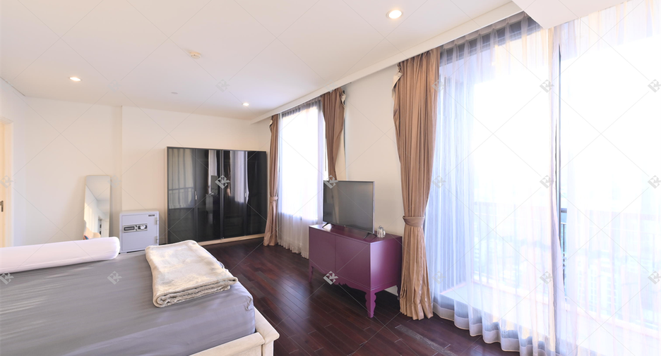 ขาย 3 ห้องนอน คอนโด ใน คลองเตย, กรุงเทพฯ
