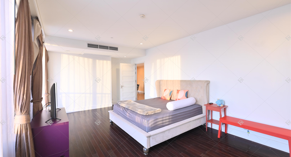 ขาย 3 ห้องนอน คอนโด ใน คลองเตย, กรุงเทพฯ