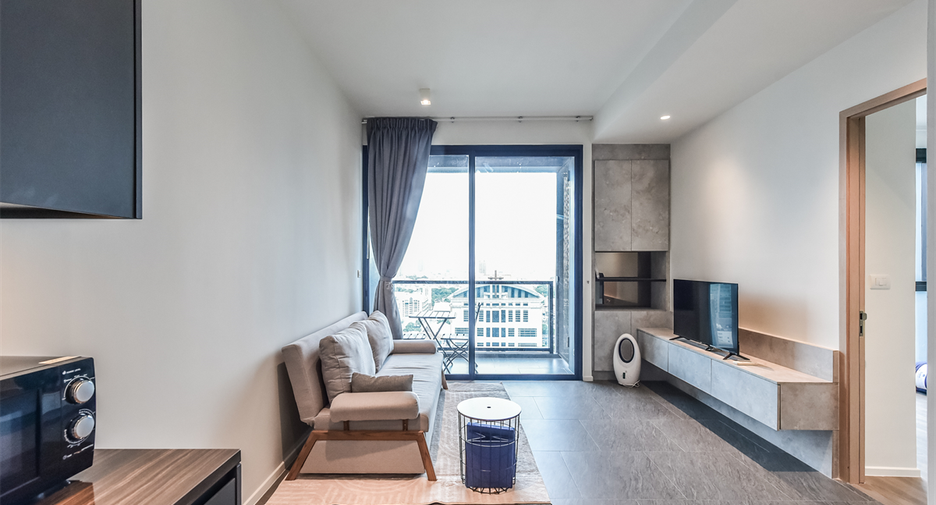 For sale 1 bed condo in Sathon, Bangkok