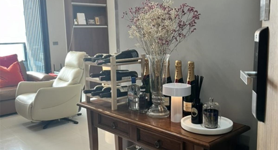 For sale 2 bedrooms condo in Bang Rak, Bangkok