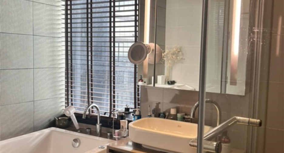 For sale 2 bedrooms condo in Bang Rak, Bangkok