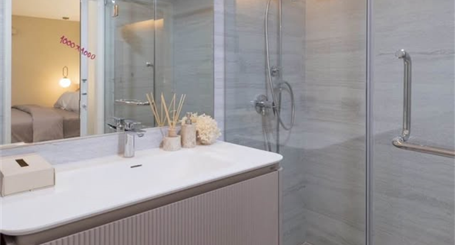 For sale 2 ベッドルーム condo in Watthana, Bangkok
