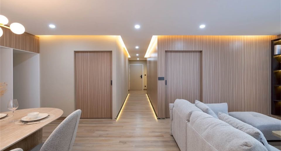 For sale 2 ベッドルーム condo in Watthana, Bangkok
