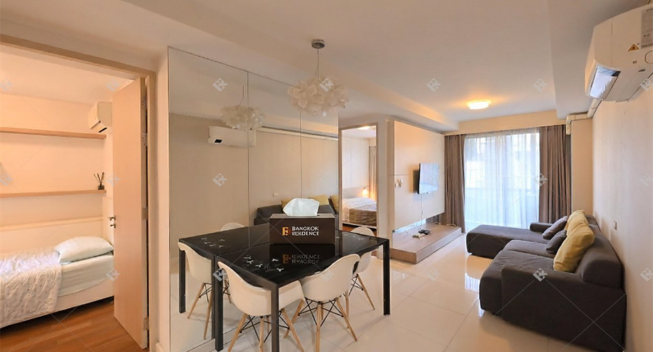 For sale 2 bedrooms condo in Watthana, Bangkok