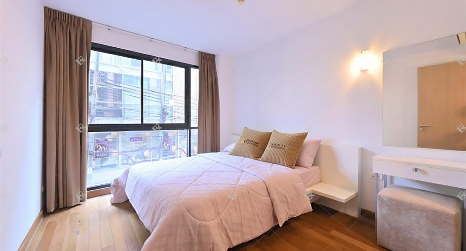 For sale 1 bed condo in Watthana, Bangkok