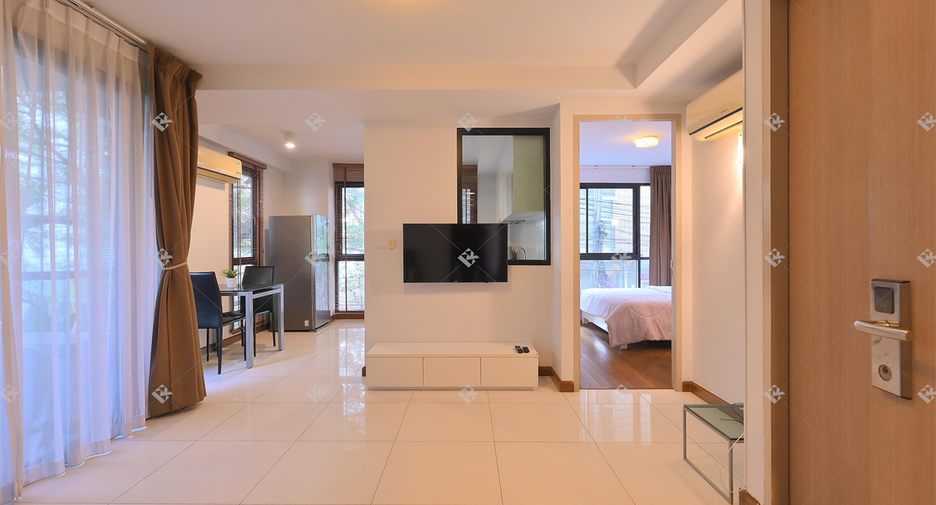 For sale 1 bed condo in Watthana, Bangkok
