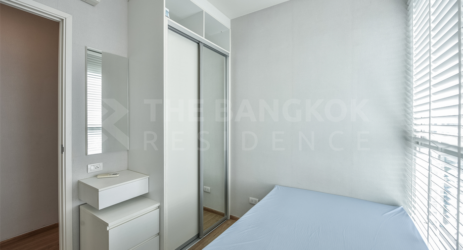 For sale 2 ベッドルーム condo in Yan Nawa, Bangkok