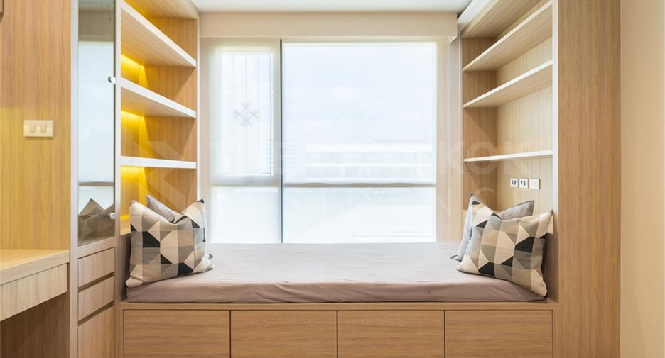Condo en venta de 3 habitaciones en Phra Khanong, Bangkok