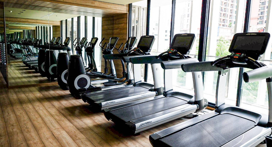 For sale 1 bed condo in Khlong Toei, Bangkok