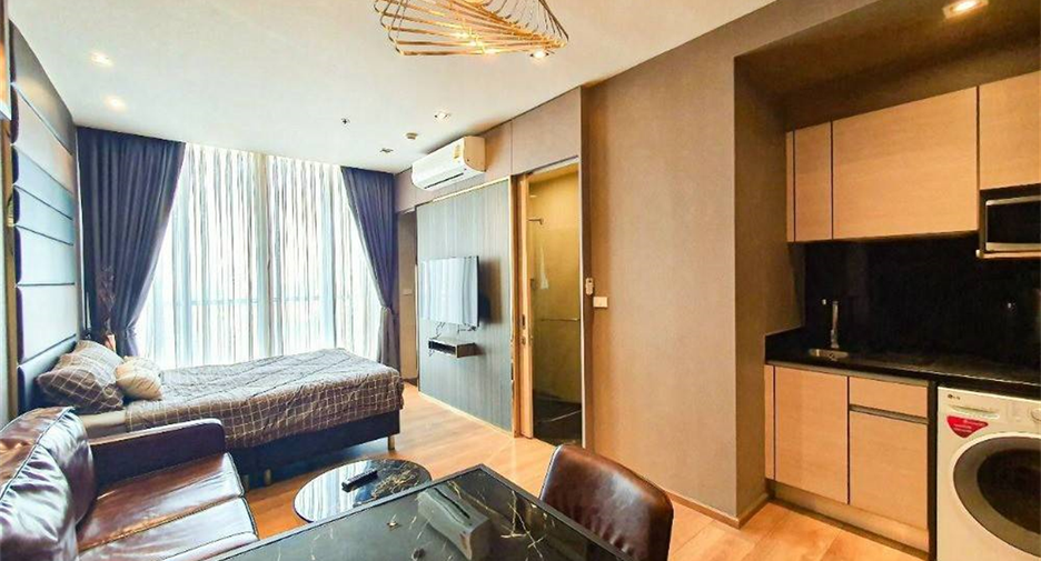 For sale 1 bed condo in Khlong Toei, Bangkok