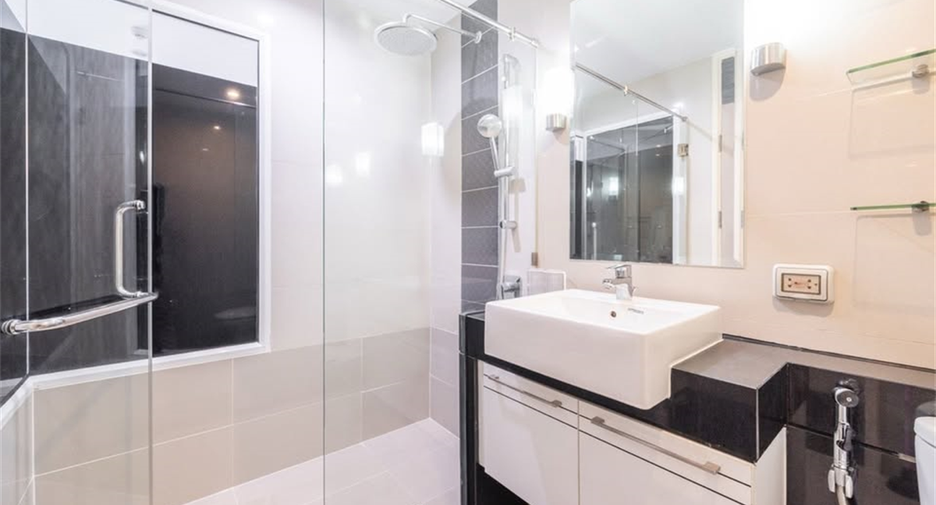 For sale 1 Beds condo in Watthana, Bangkok