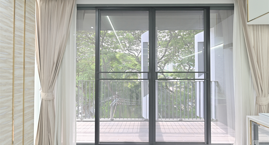 For sale 2 bedrooms condo in Watthana, Bangkok
