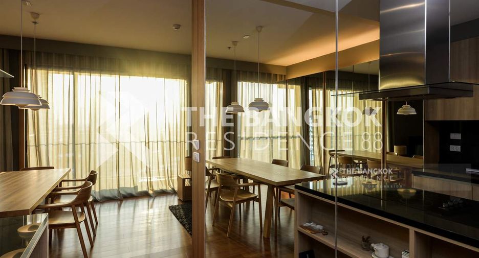 For sale 2 ベッドルーム condo in Yan Nawa, Bangkok