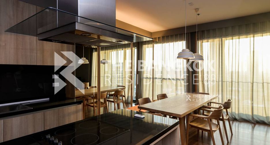 For sale 2 ベッドルーム condo in Yan Nawa, Bangkok