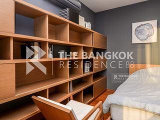 À vendre 2 chambres condo à Yan Nawa, Bangkok