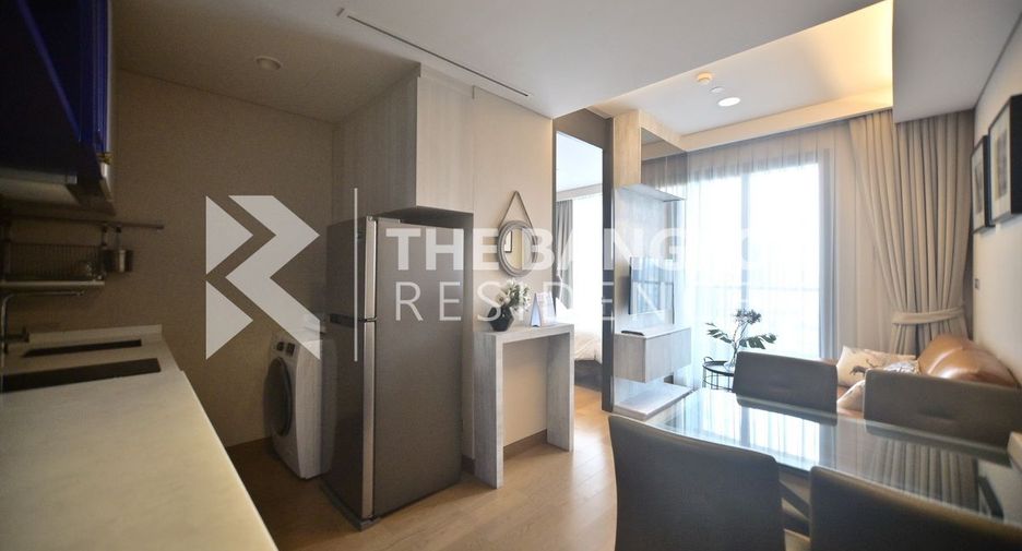 For sale 1 bed condo in Khlong Toei, Bangkok