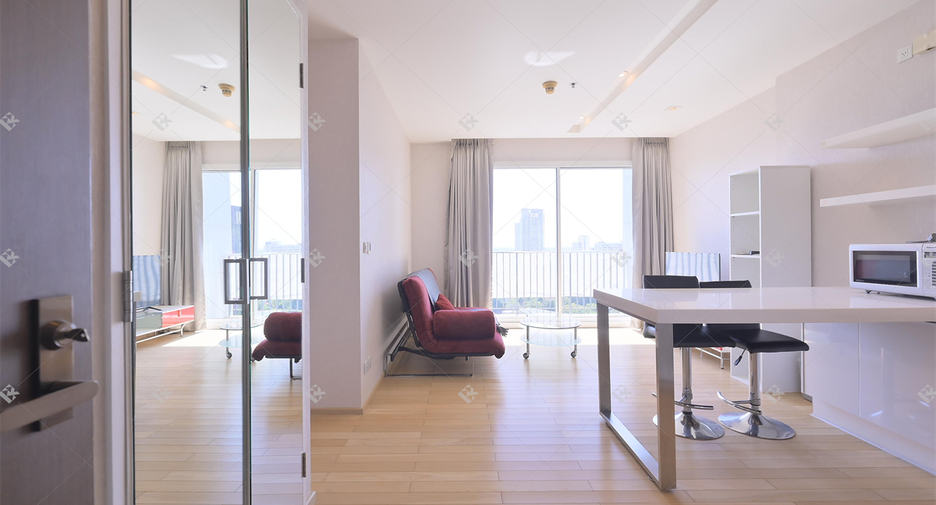 À vendre 2 chambres condo à Khlong Toei, Bangkok