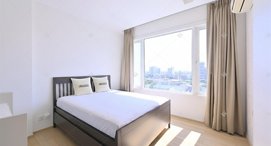 À vendre 2 chambres condo à Khlong Toei, Bangkok