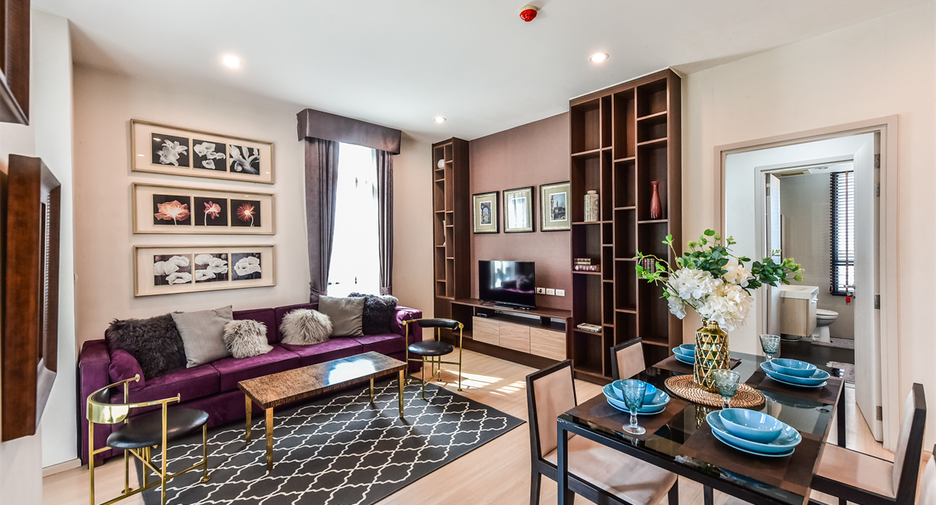 For sale 3 bedrooms condo in Watthana, Bangkok