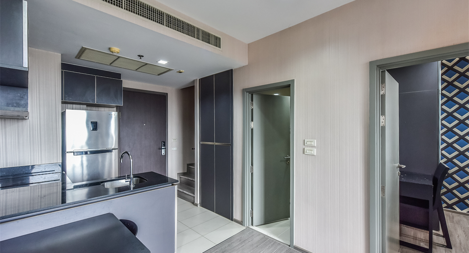 For sale 2 ベッドルーム condo in Khlong San, Bangkok