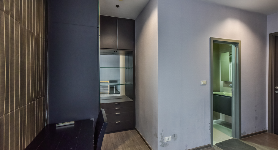 For sale 2 ベッドルーム condo in Khlong San, Bangkok